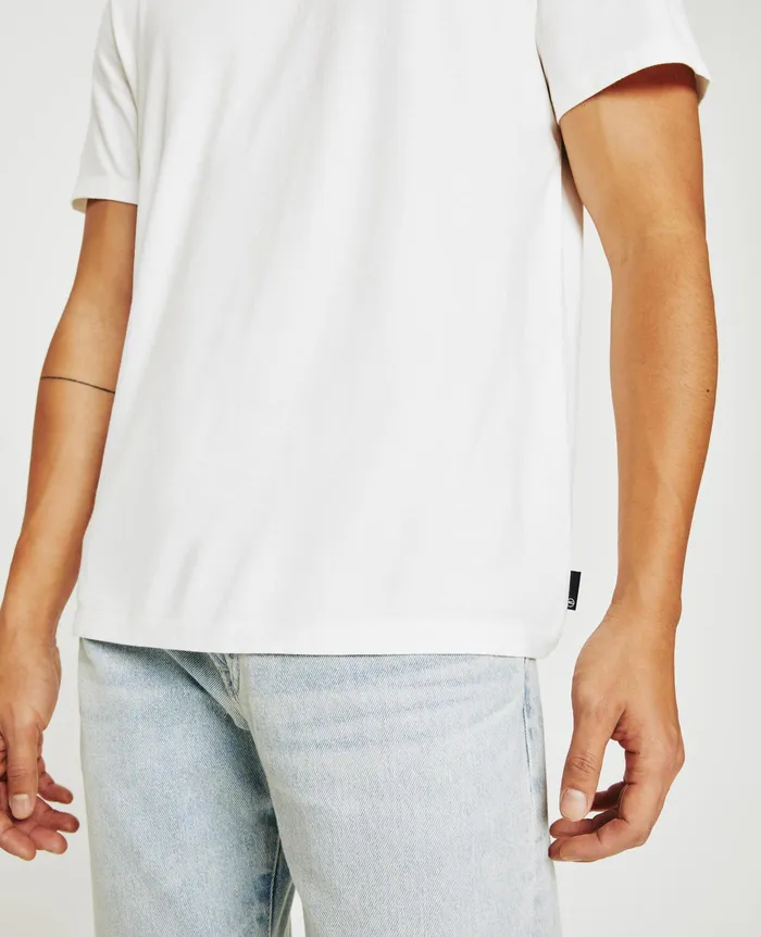 AG Jeans Tees Men Bryce Crew IVORY DUST AG Jeans Tees Men Bryce Crew IVORY DUST