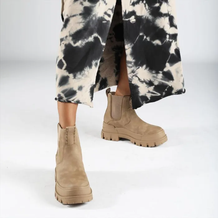 Aspha Chelsea Warm Brown Buffalo Boots and AnkleBoots Aspha Chelsea Warm Brown Buffalo Boots and AnkleBoots