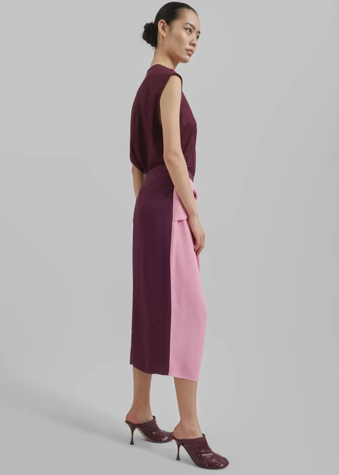Clothing Women The Frankie Shop JW Anderson Twisted Midi Skirt 8211 Bubblegum