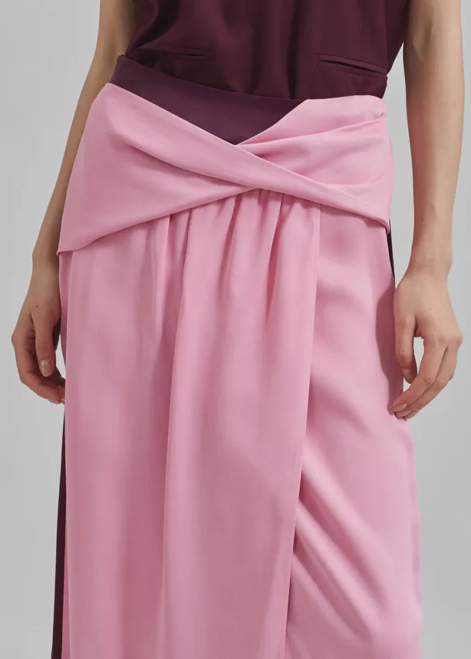 Clothing Women The Frankie Shop JW Anderson Twisted Midi Skirt 8211 Bubblegum