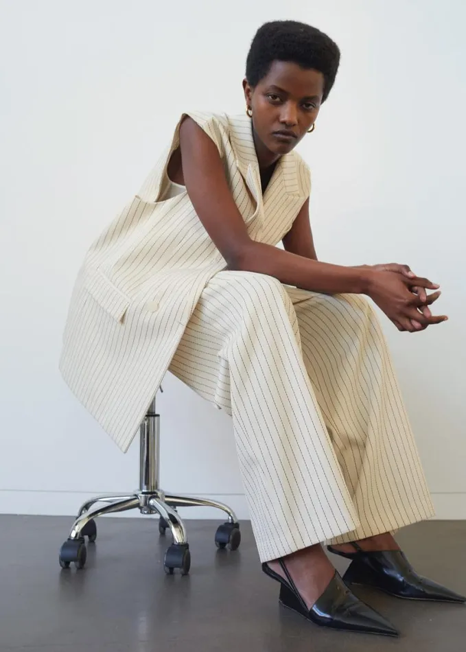 Clothing Women The Frankie Shop Ripley Pleated Twill Trousers 8211 Light BeigeBlack Pinstripe