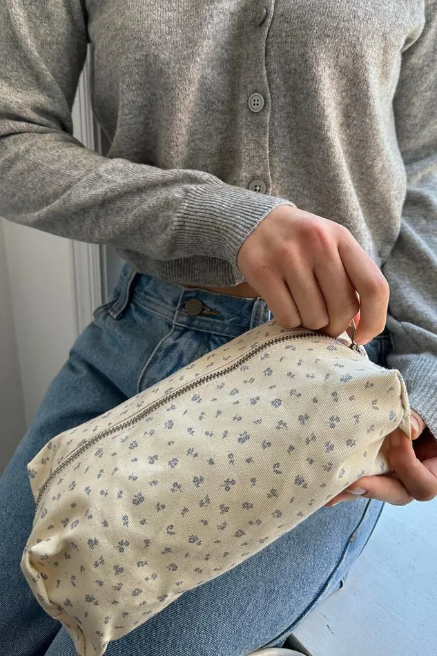 Floral Beauty Case Ivory Lilac Floral Women Brandy Melville Bags and Backpacks