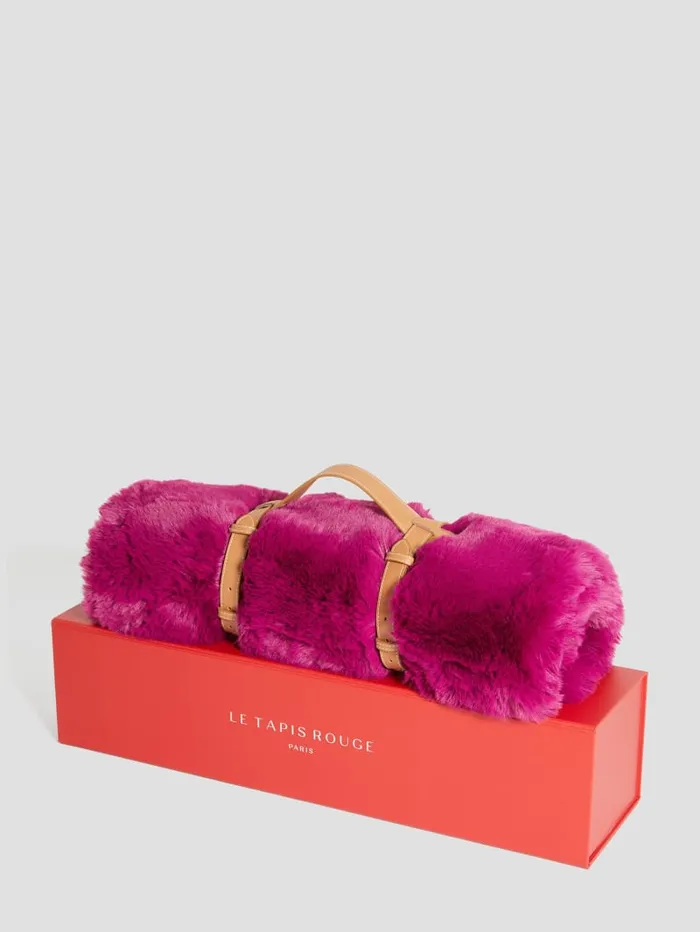 GUESS Home FauxFur Pet Carpet Yellow 8211 Women