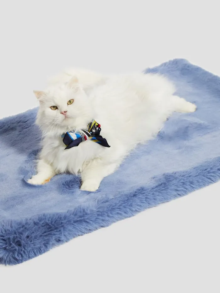 GUESS Home FauxFur Pet Carpet Yellow 8211 Women
