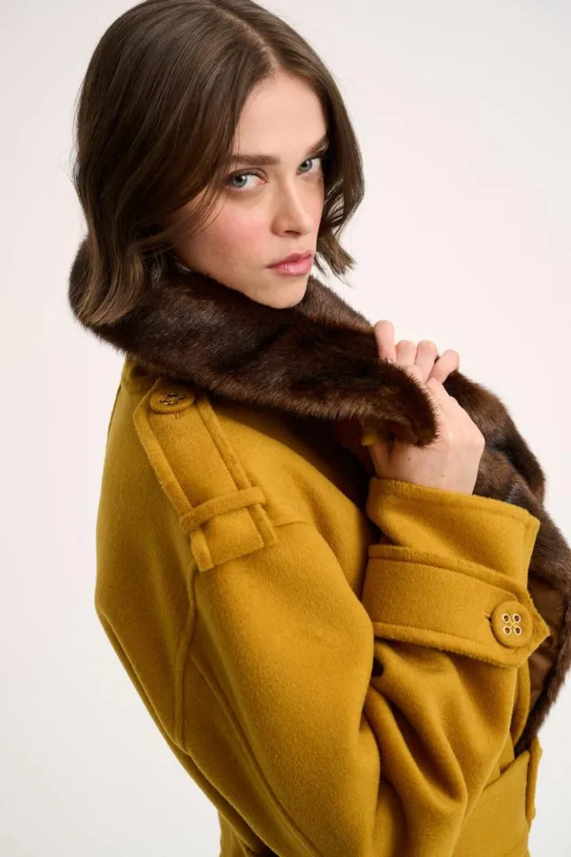 Luisa Spagnoli Outerwear Salone 8211 Coat With Shrug 8211 Fashion Show 8211 Women Luisa Spagnoli Outerwear Salone 8211 Coat With Shrug 8211 Fashion Show 8211 Women