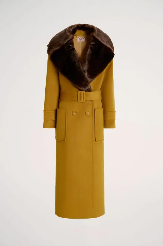 Luisa Spagnoli Outerwear Salone 8211 Coat With Shrug 8211 Fashion Show 8211 Women Luisa Spagnoli Outerwear Salone 8211 Coat With Shrug 8211 Fashion Show 8211 Women