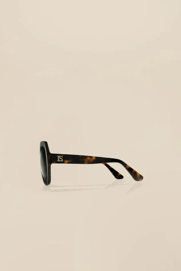 Luisa Spagnoli Sunglasses Xsofia 8211 Face Hugging Sunglasses Brown 8211 Women Luisa Spagnoli Sunglasses Xsofia 8211 Face Hugging Sunglasses Brown 8211 Women