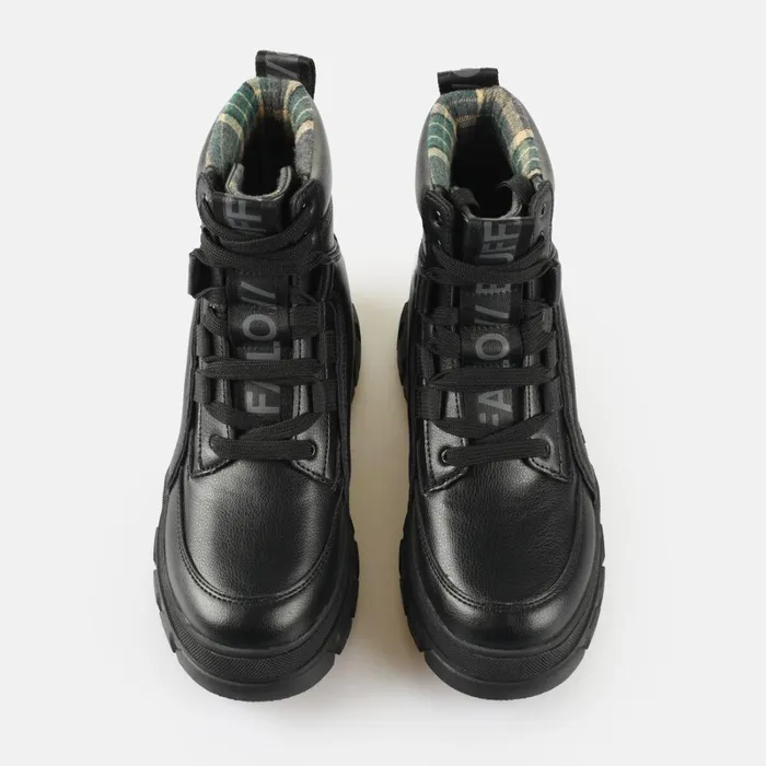 Nova Hyb Black Buffalo Boots and AnkleBoots