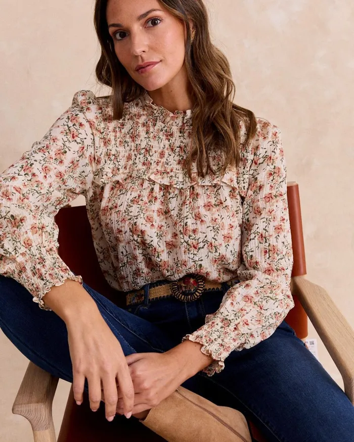 Polin Et Moi Dorotea Floral Blouse Beige Women Blouses And Shirts Polin Et Moi Dorotea Floral Blouse Beige Women Blouses And Shirts