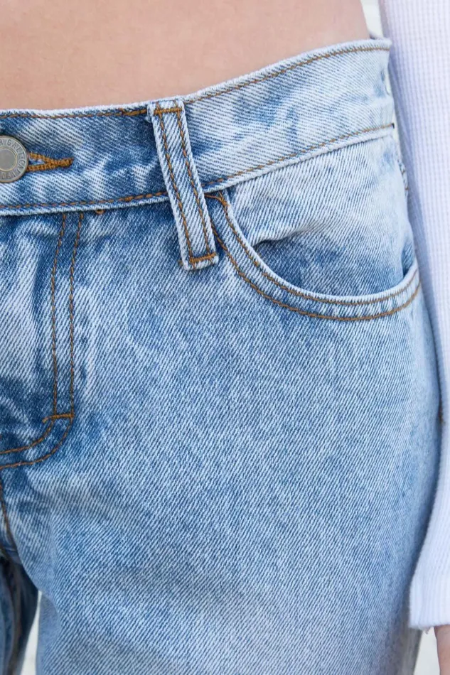 Quinn Jeans Light Denim Women Brandy Melville Bottoms