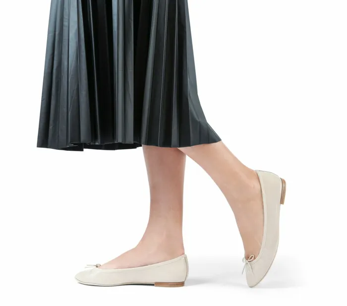Repetto Womens Ballerinas Lili Ballerinas Beige