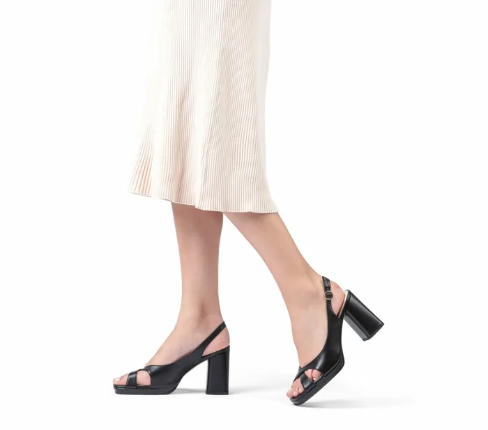 Repetto Womens Sandals Piki Sandals Black On Sale