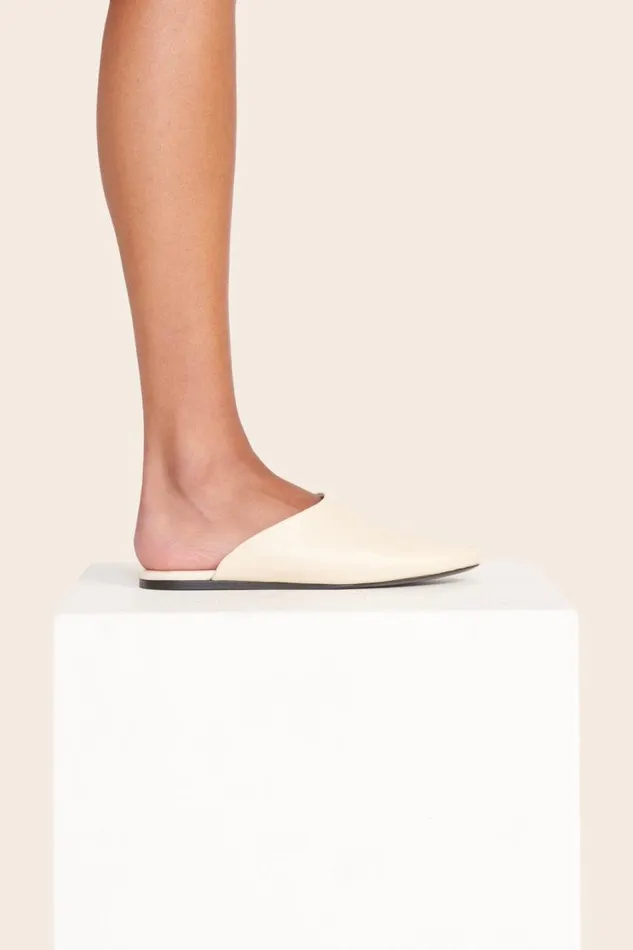 STAUD Mules and Flats Women STAUD ABBY SLIPPER CREAM STAUD Mules and Flats Women STAUD ABBY SLIPPER CREAM