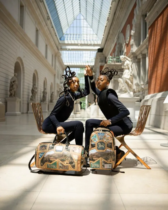 THE MET MASTERPIECES DUFFLE Bags SPRAYGROUND