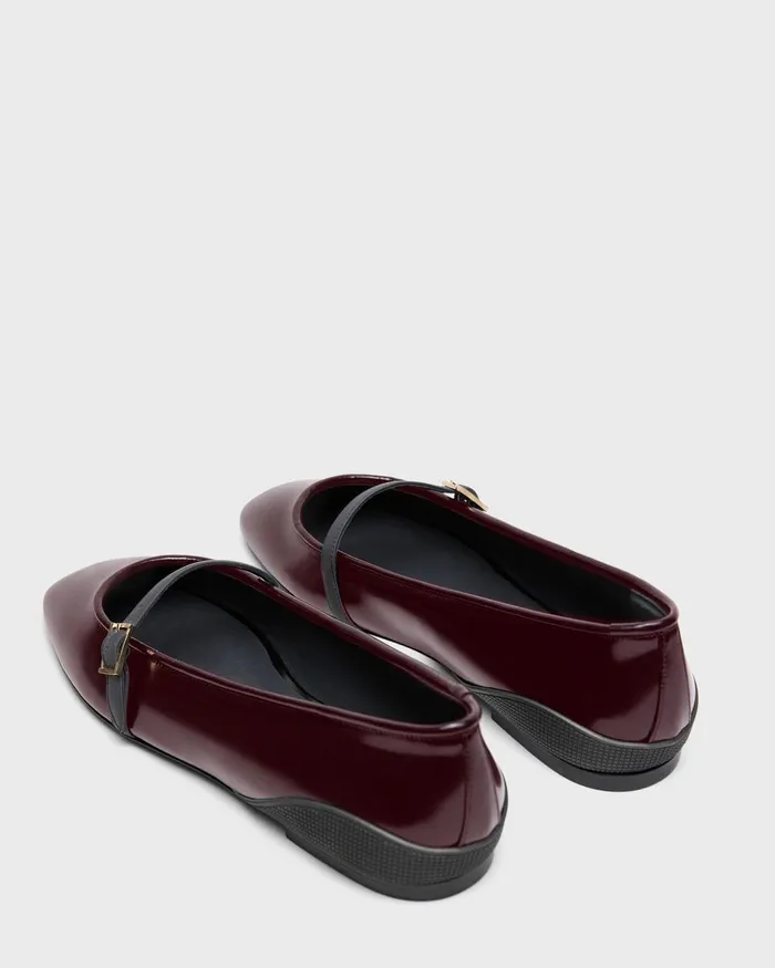 Theory Shoes Leather Ballerina Flat Bordeaux 8211 Women