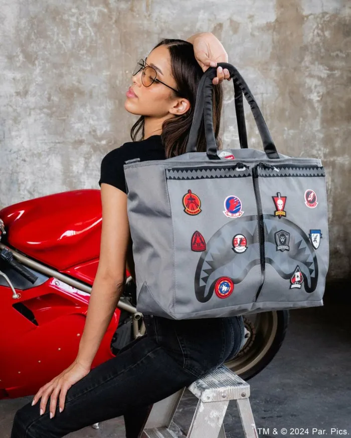 TOP GUN FLIGHT CREW OFFICIAL COLLAB PILOT TOTE Bags SPRAYGROUND
