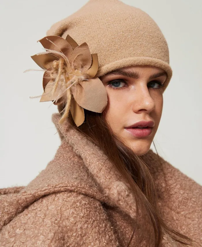 Twinset Knit Beanie With Floral Brooch Sesame Beige Women Hats Twinset Knit Beanie With Floral Brooch Sesame Beige Women Hats