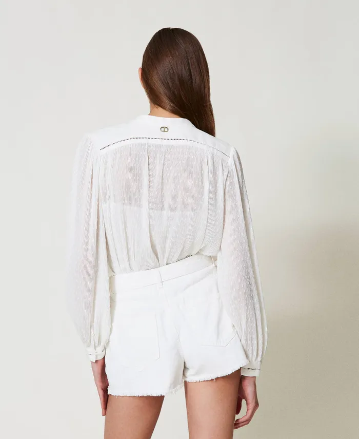 Twinset White Bull Denim Shorts With Oval T Belt White Snow Women Trousers Twinset White Bull Denim Shorts With Oval T Belt White Snow Women Trousers
