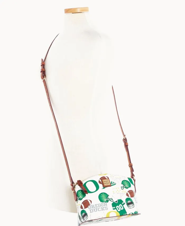 Woman Collegiate University Of Oregon Suki Crossbody Oregon Dooney and Bourke Crossbodies Woman Collegiate University Of Oregon Suki Crossbody Oregon Dooney and Bourke Crossbodies