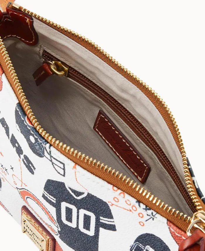 Woman NFL Bears Crossbody Pouchette Bears Dooney and Bourke Crossbodies Woman NFL Bears Crossbody Pouchette Bears Dooney and Bourke Crossbodies