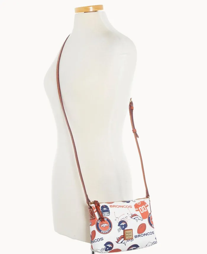 Woman NFL Broncos Crossbody Pouchette Broncos Dooney and Bourke Crossbodies Woman NFL Broncos Crossbody Pouchette Broncos Dooney and Bourke Crossbodies