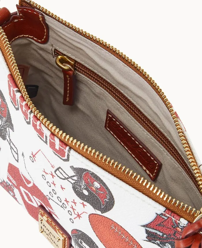 Woman NFL Buccaneers Crossbody Pouchette Buccaneers Dooney and Bourke Crossbodies Woman NFL Buccaneers Crossbody Pouchette Buccaneers Dooney and Bourke Crossbodies