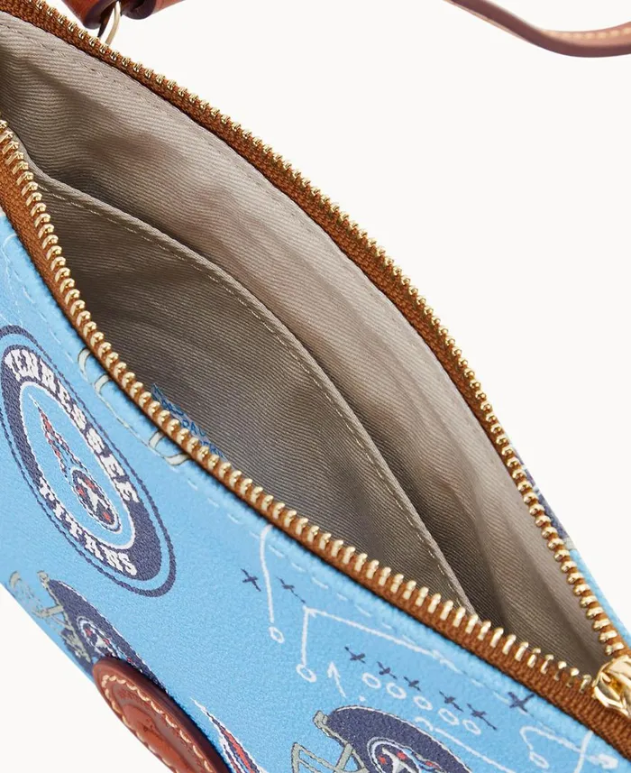 Woman NFL Titans Top Zip Crossbody Titans Dooney and Bourke Crossbodies Woman NFL Titans Top Zip Crossbody Titans Dooney and Bourke Crossbodies