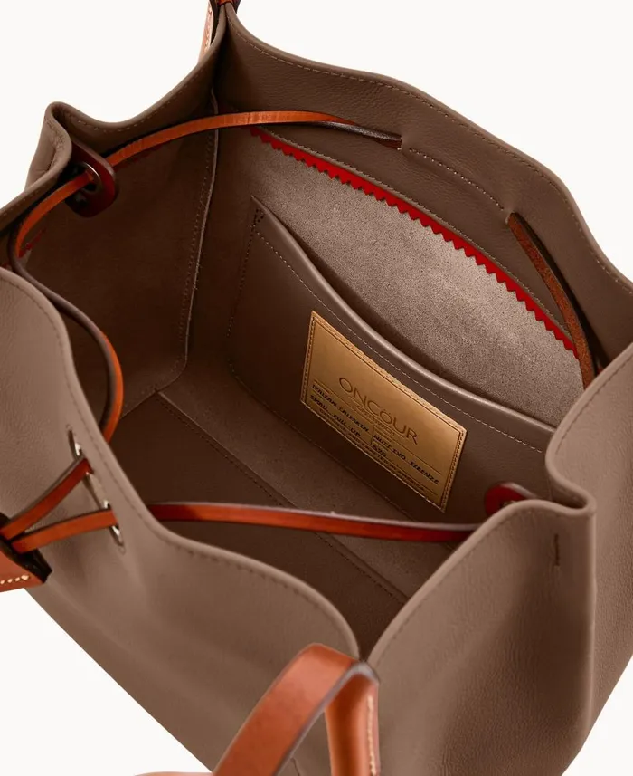 Woman Oncour Twist Small Full Up Dark Taupe Dooney and Bourke Shoulder Bags Woman Oncour Twist Small Full Up Dark Taupe Dooney and Bourke Shoulder Bags