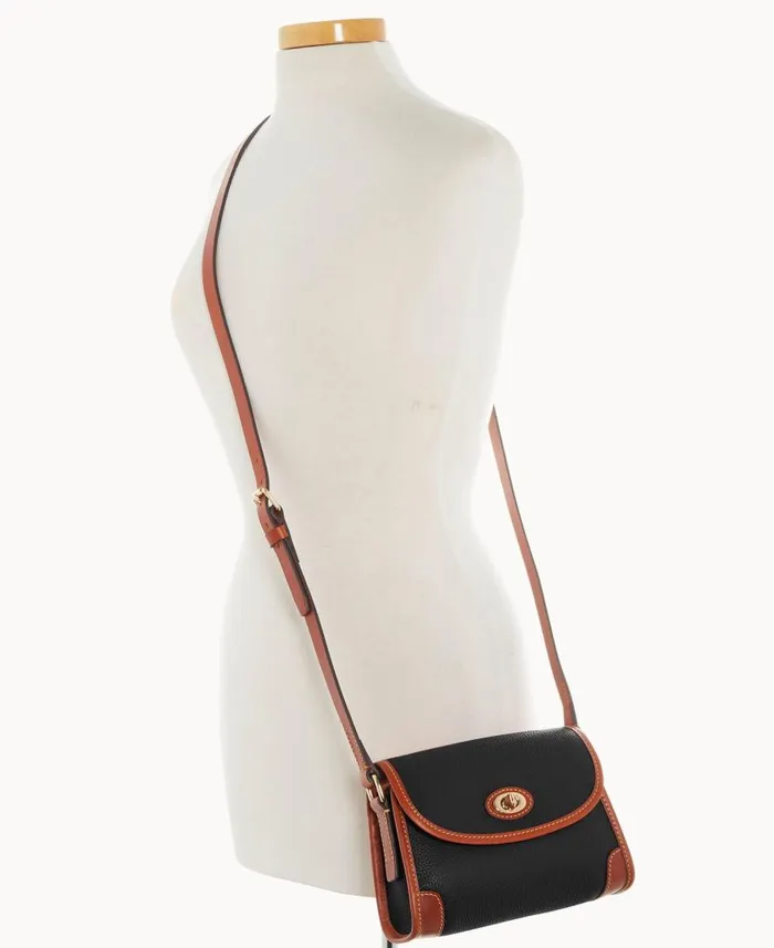 Woman Pebble Grain 20 Crossbody Black Dooney and Bourke Crossbodies Woman Pebble Grain 20 Crossbody Black Dooney and Bourke Crossbodies