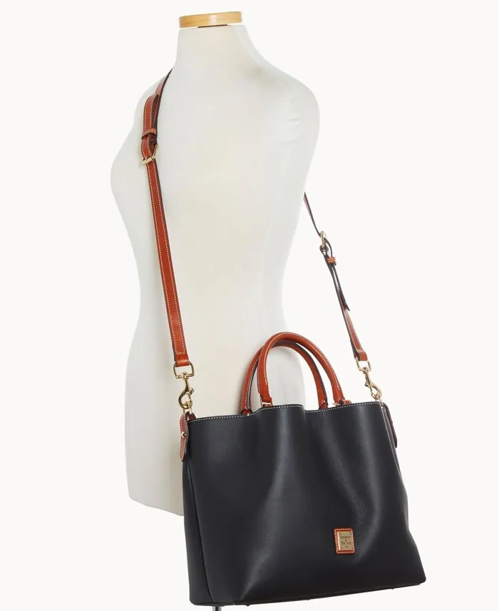 Woman Penrose Large Barlow Black Dooney and Bourke Satchels Woman Penrose Large Barlow Black Dooney and Bourke Satchels