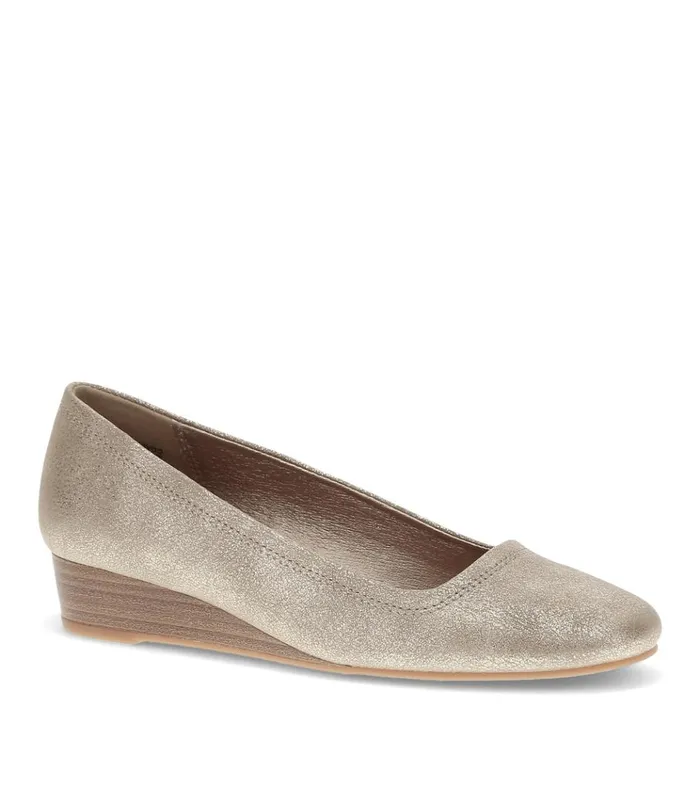 Women Covette Wedge Slip On Light Champagne Baretraps Flats and Loafers