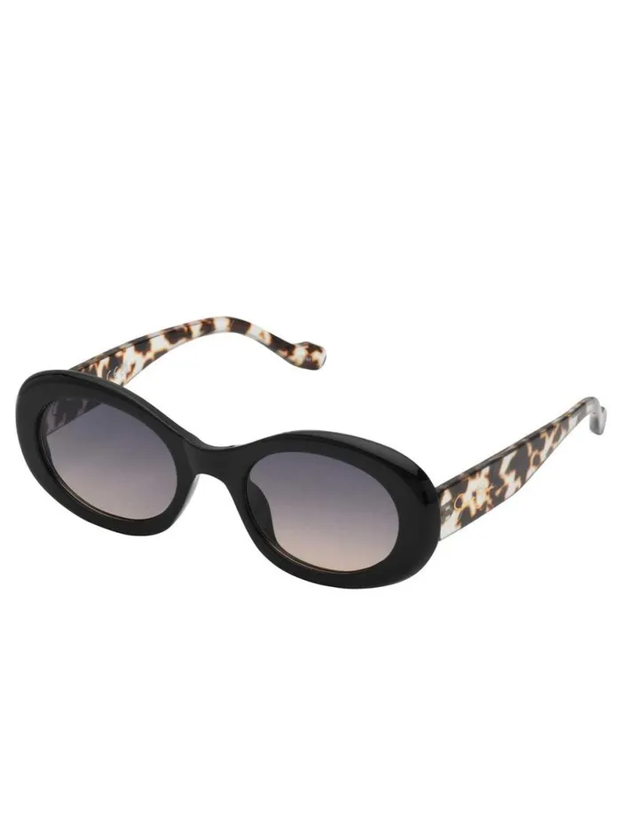 Women Iconic Vintage Oval Sunglasses In Black Jessica Simpson Earrings