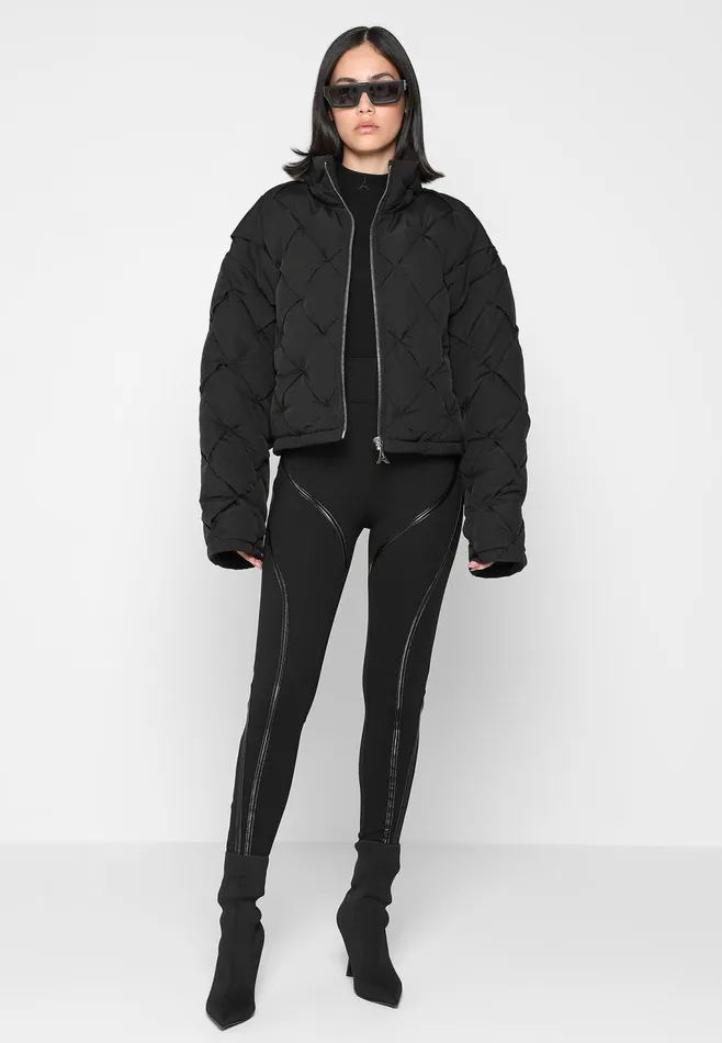 Women Manire De Voir Woven Interlock Puffer Jacket Black