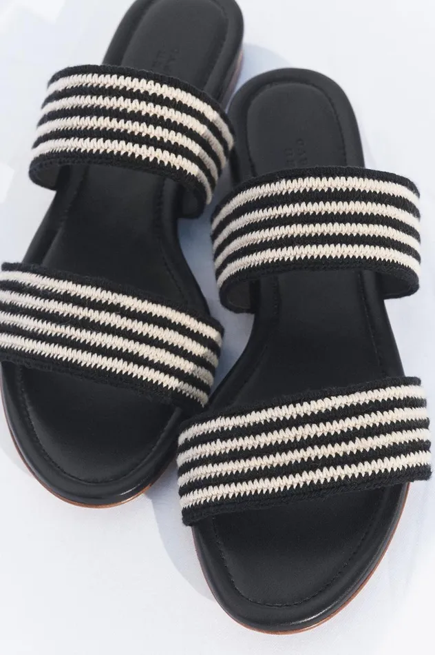Women Mules Gabriela Hearst Lora Flat Sandal In Black and White Crochet