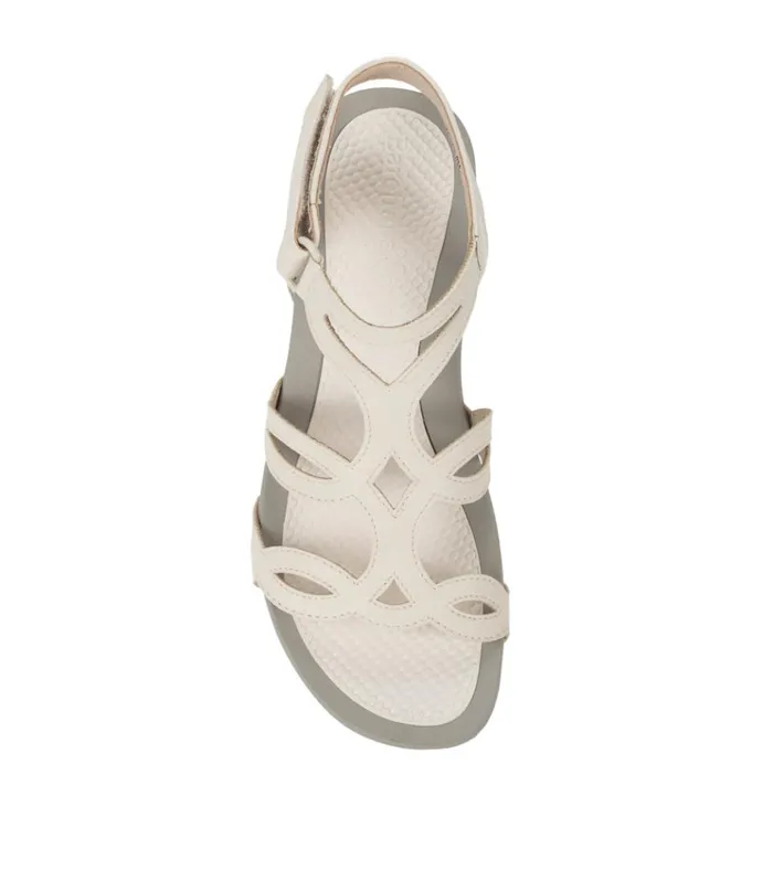 Women Raeanne Wedge Sandal Cream Baretraps Wedge Sandals