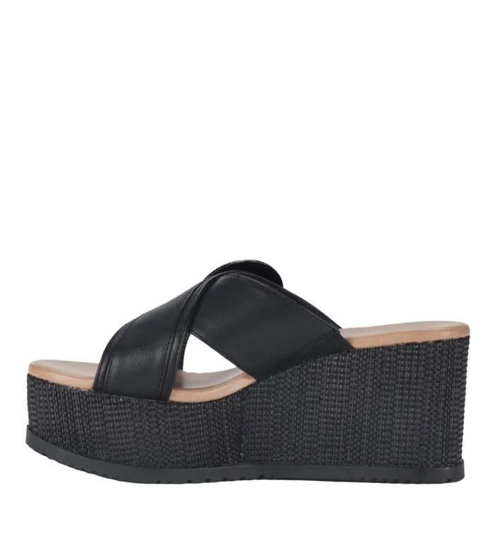 Women Sydney Wedge Sandal Black Baretraps Wedge Sandals