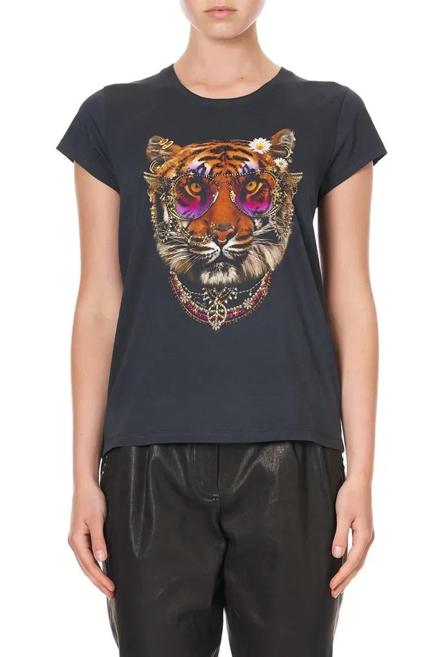 Women Tees Camilla Curved Hem Fitted Tee Drifting Dreamer