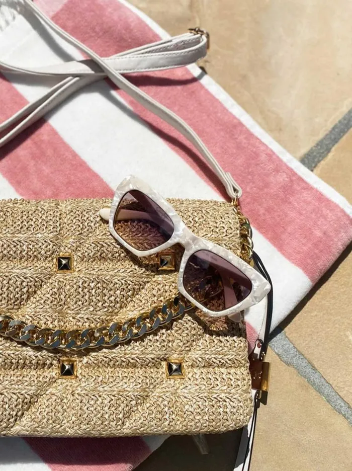 Women Vintage Cat Eye Sunglasses In Cream Marble Jessica Simpson Sunglasses